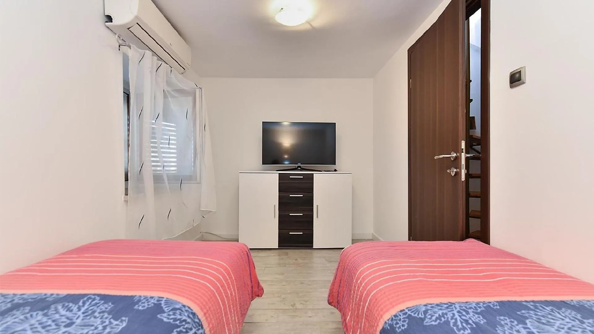 Ferienwohnung Fuer 5 Personen Ca 85 Qm In Vodnjan, Istrien Istrische Riviera 0*, Vodnjan
